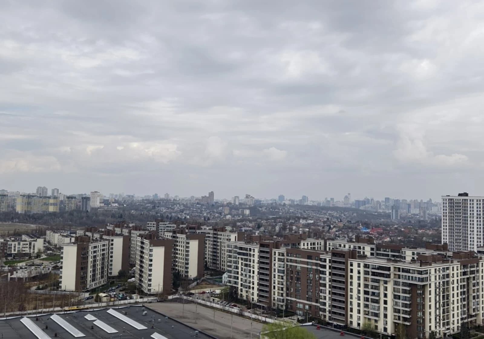 3-кімнатна квартира, Жуляни: 2025 року, потребує ремонту