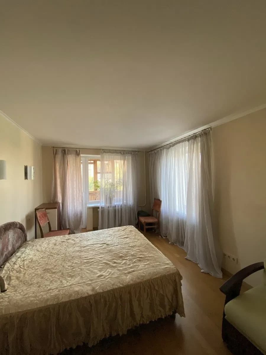 3-кімнатна квартира, Печерський: кухня-вітальня, можна з дітьми - фото 5