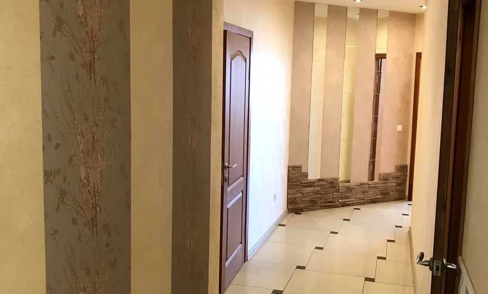 4-кімнатна квартира, Дарницький: мінікухня, можна з тваринами