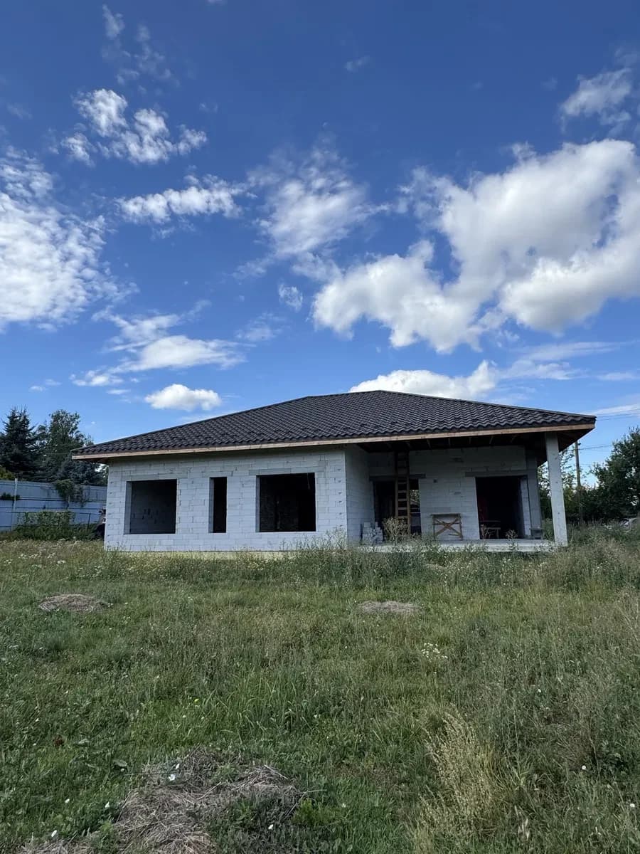 Будинок, Кожухівка: тераса 35 м², світло 20 кВт, ліс та озеро