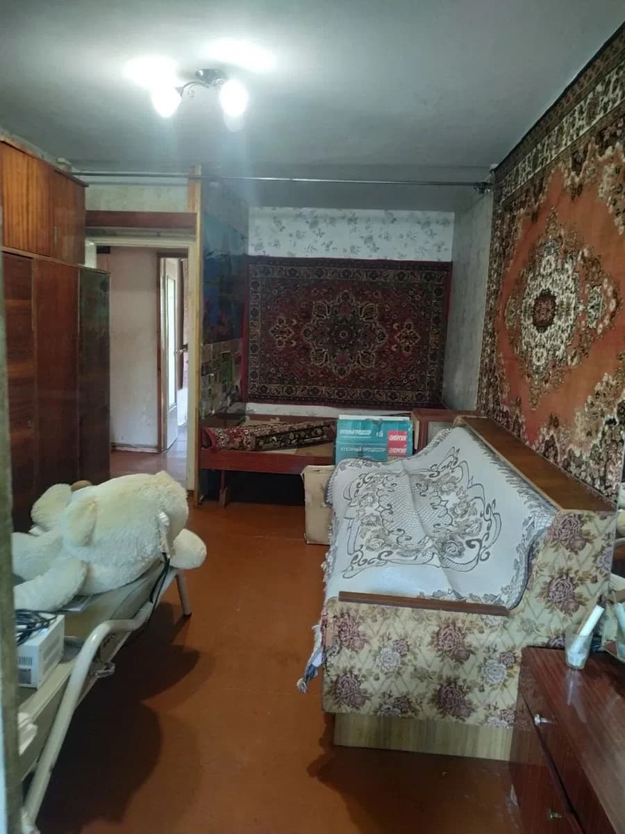 2-кімнатна квартира, Кременчук: під ремонт, великий балкон - фото 3
