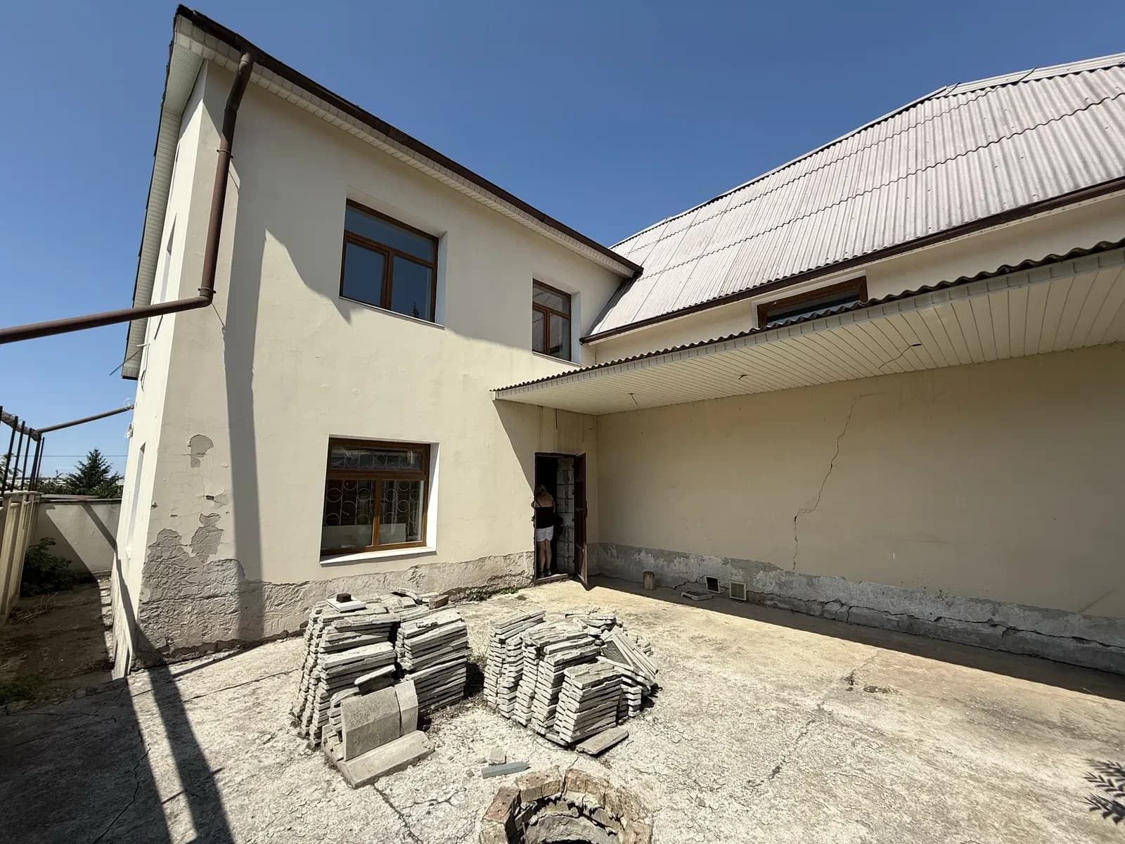 Будинок, Дніпровський: 5 соток, гараж і камін, під чистову - фото 3