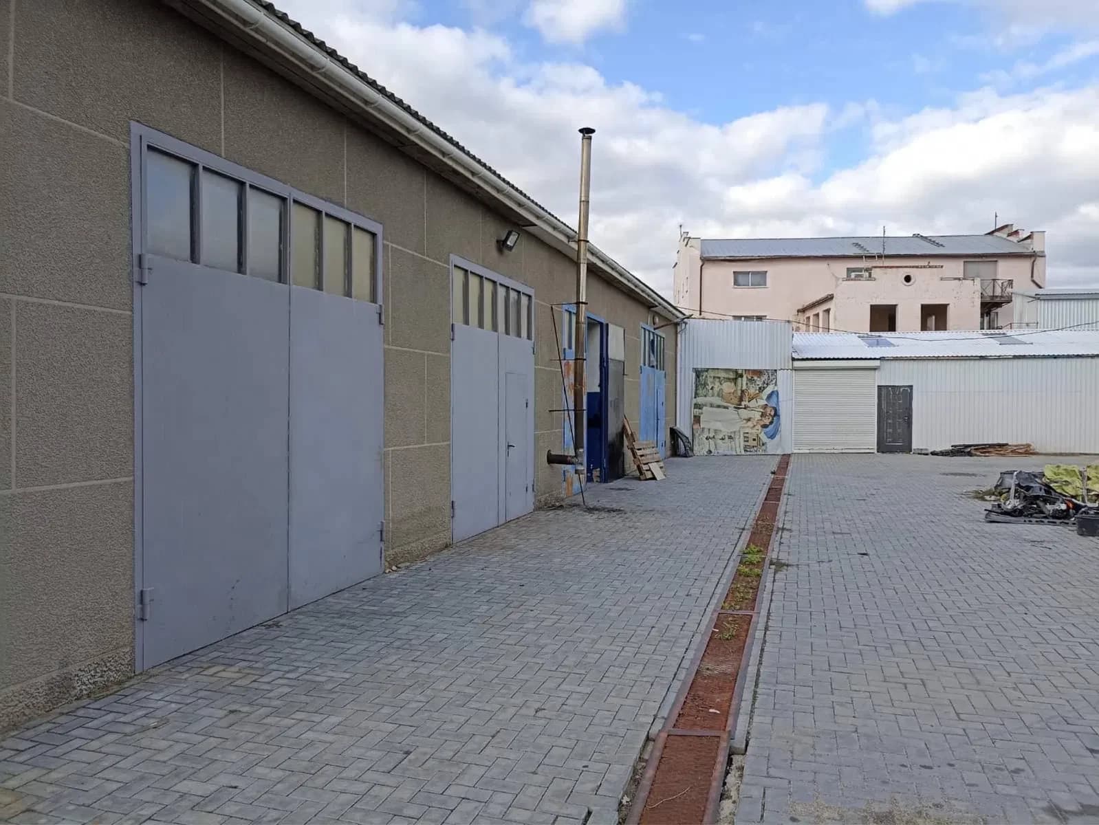 СТО, Нерубайське: малярна камера, 4 бокси, обмін - фото 1
