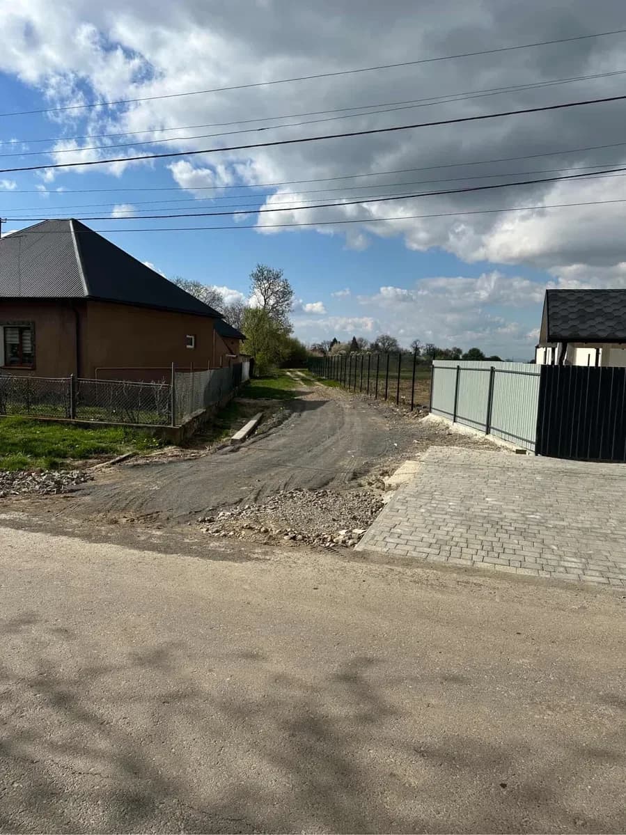 Ділянка 10 соток, Батфа: під забудову, газ і світло поруч - фото 4