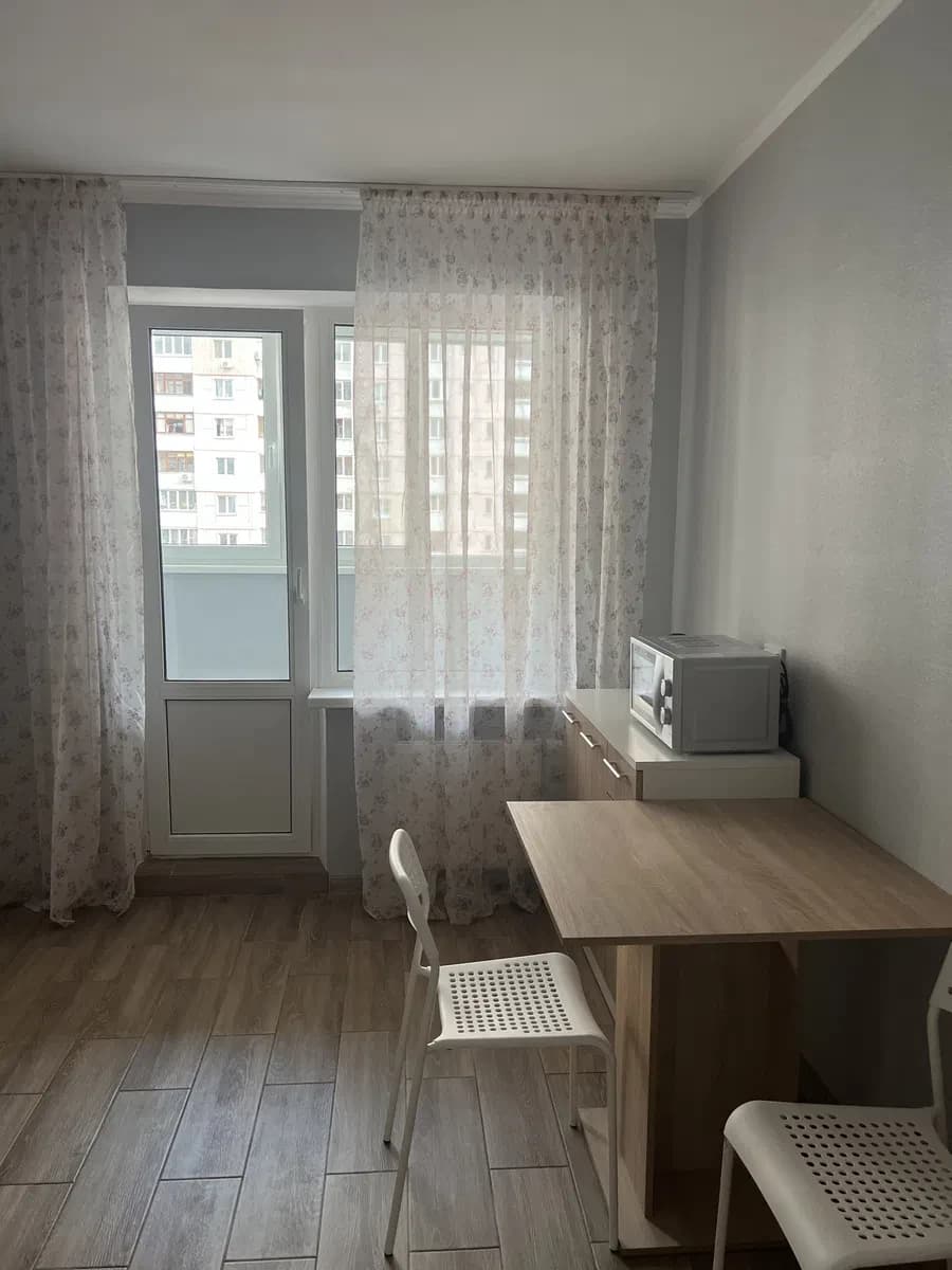 1-кімнатна квартира у ЖК Поетичний: генератор, метро Позняки 10 хв - фото 2