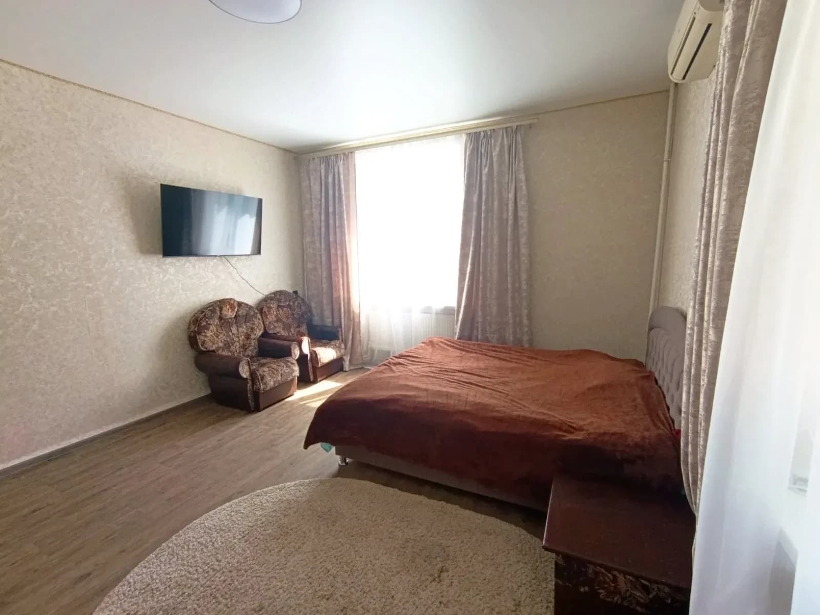 2-кімнатна квартира, район площі: сталінка, два балкони - фото 4