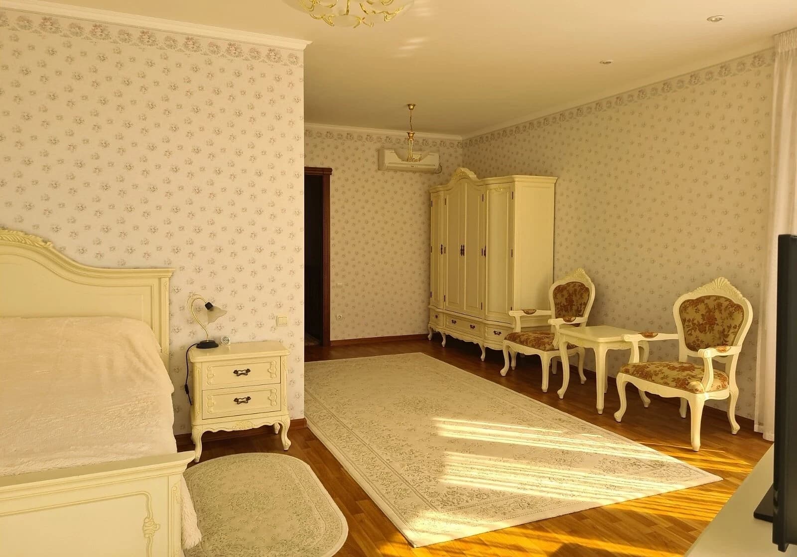 Будинок, Дача Ковалевського: панорамні вікна, тераса, камін - фото 4