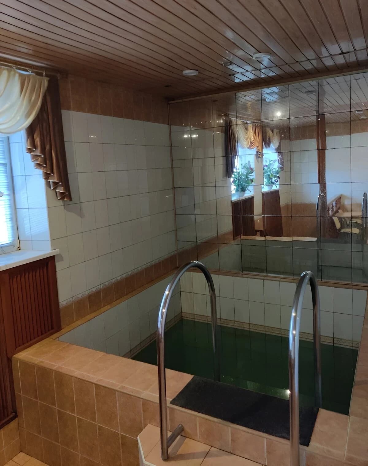 Приміщення, Центр: діючий бізнес, басейн, сауна - фото 4