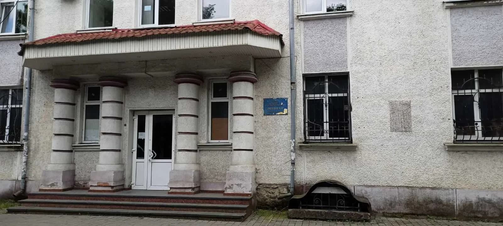 Офіс, Івано-Франківськ: кабінетне планування, без комісії