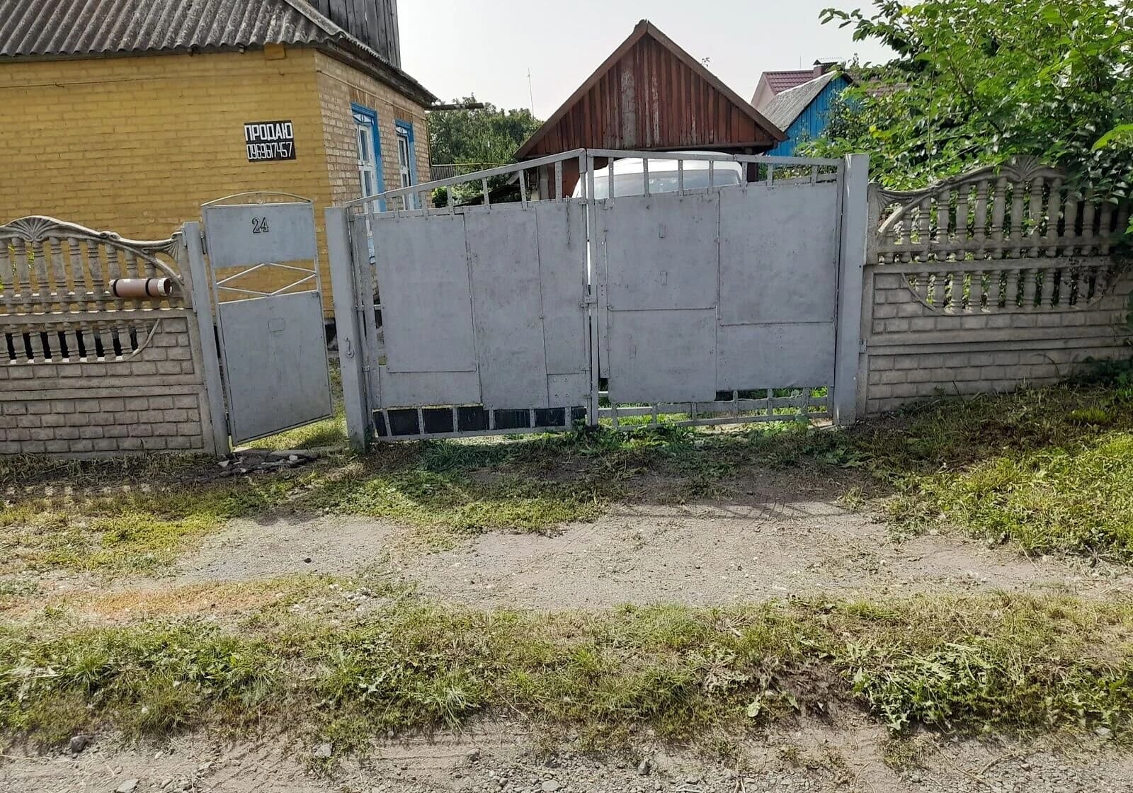 Будинок, Городище: гараж із підвалом, літня кухня