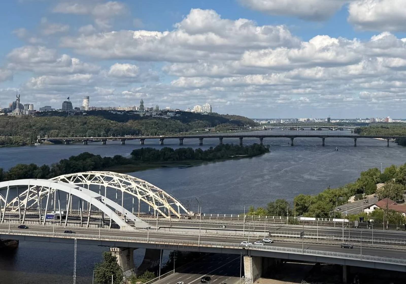 1-кімнатна квартира, Дарницький: панорамні вікна, можлива переуступка - фото 5