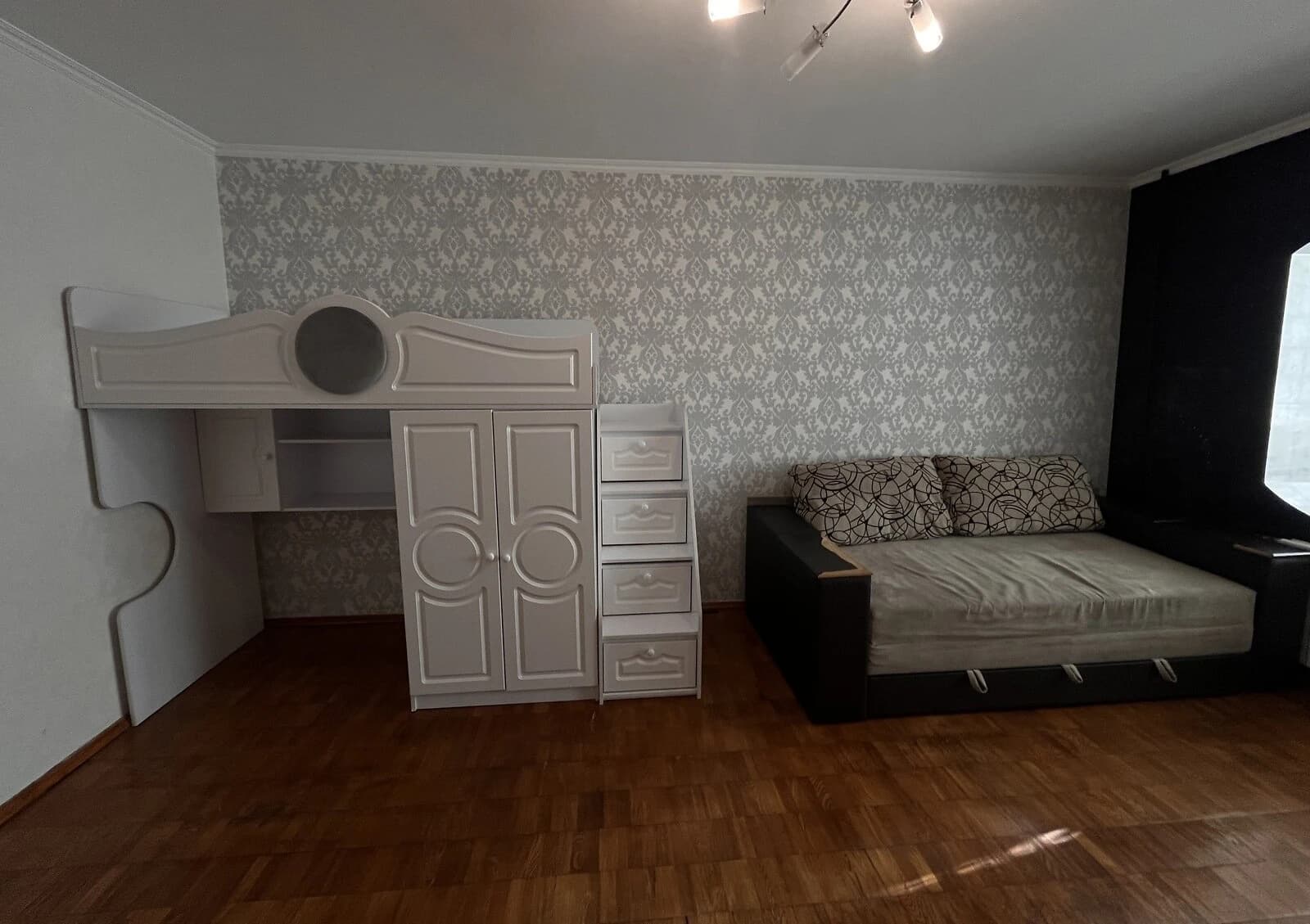 1-кімнатна квартира, Троєщина: можна з малими дітьми, 1-й поверх - фото 3