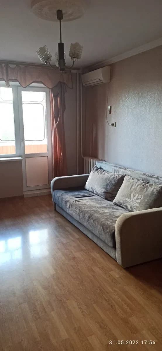 1-кімнатна квартира, Бориспіль: парк поруч, ліфт працює