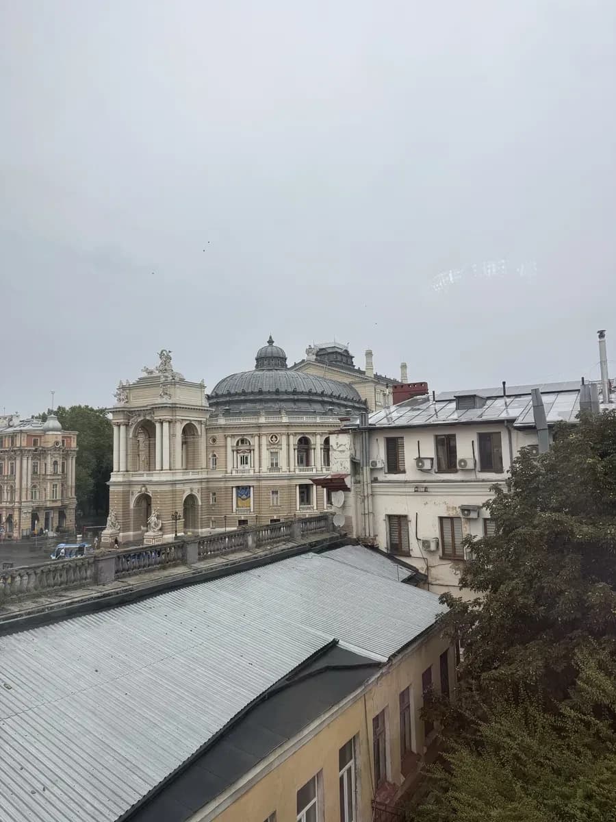 1-кімнатна квартира, Приморський: вид на Оперний театр, авторський проєкт - фото 1