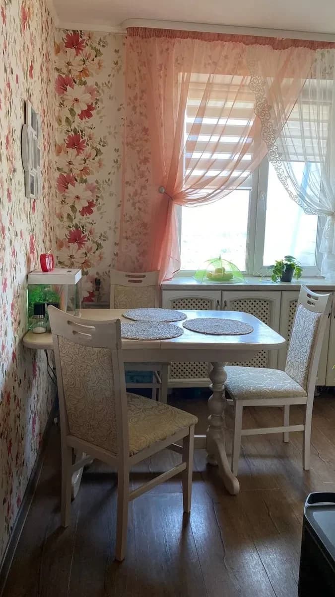 3-кімнатна квартира, Ірпінь: опалення без світла, великий балкон - фото 3