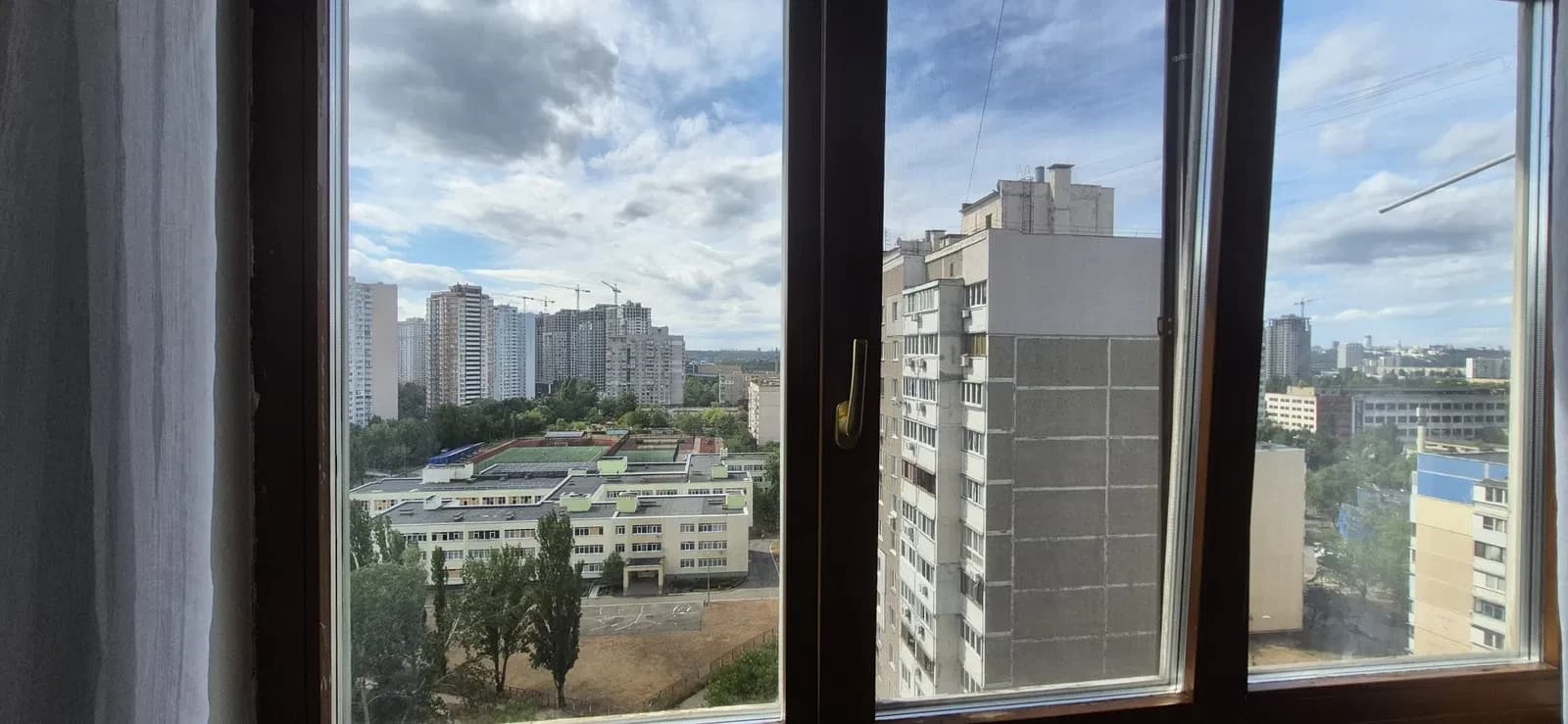 2-кімнатна квартира, Дніпровський: вид на озеро, метро 10 хвилин - фото 4