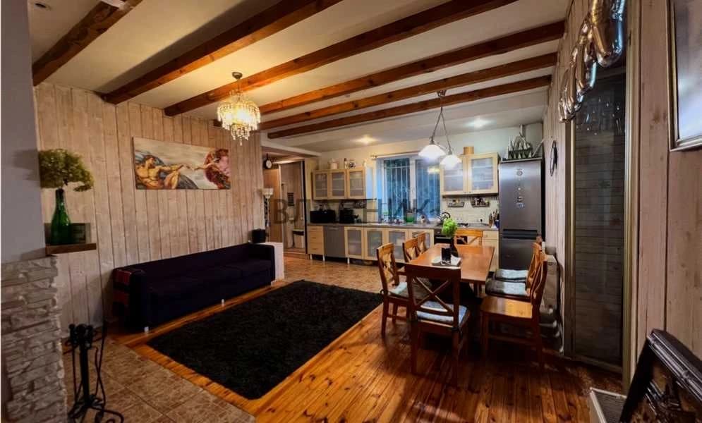 Будинок, Русанівські Сади: 2 будинки, гараж і паркінг - фото 2