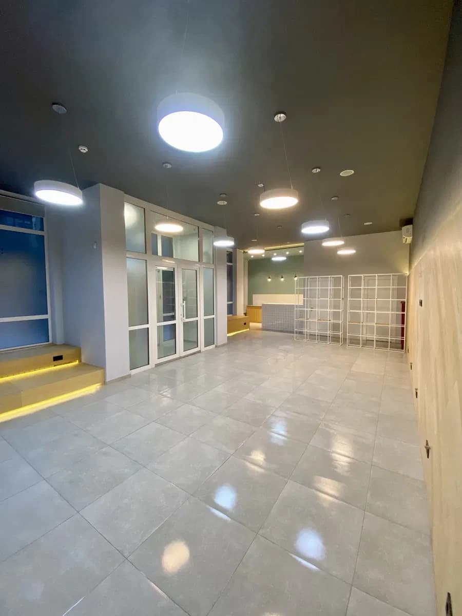 Офіс у ЖК Soho Residence: сучасний ремонт, метро Деміївська 1-2 хв