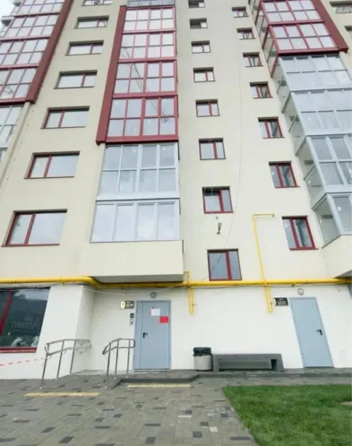 2-кімнатна квартира, Кобищани: 2 санвузли, чорнова штукатурка - фото 1