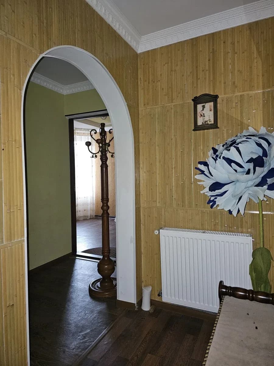 4-кімнатна квартира, Кам'янець-Подільський: два балкони, паркомісце - фото 5