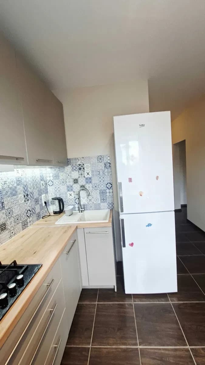 2-кімнатна квартира, Вишгород: кладова 1,6 м², утеплений фасад - фото 4