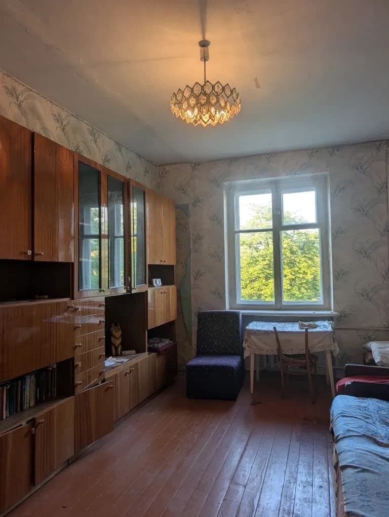 2-кімнатна квартира, Шептицький: окремі кімнати, високі стелі