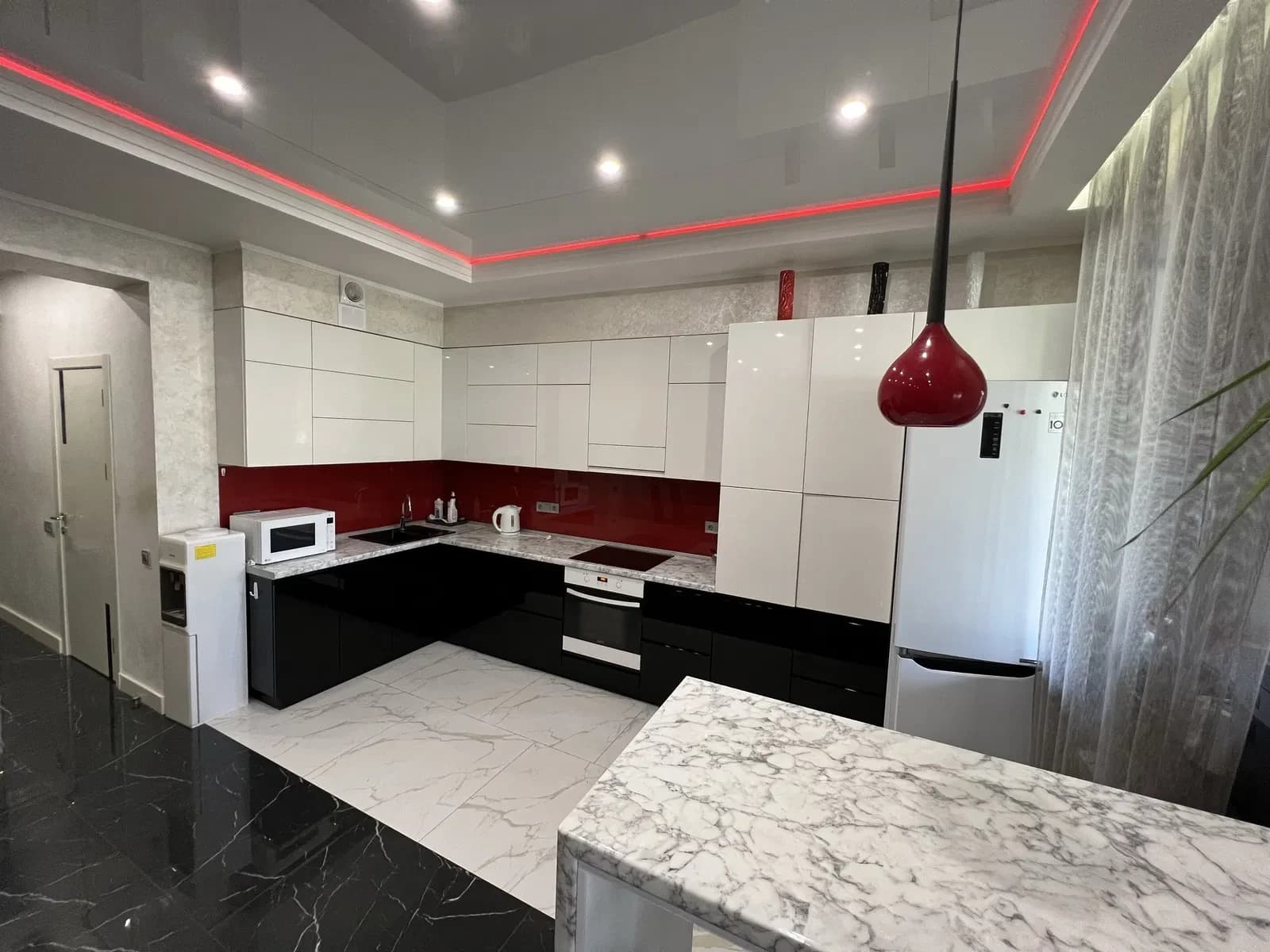 Будинок, Салтівський: генератор, 4 спальні, євроремонт - фото 1