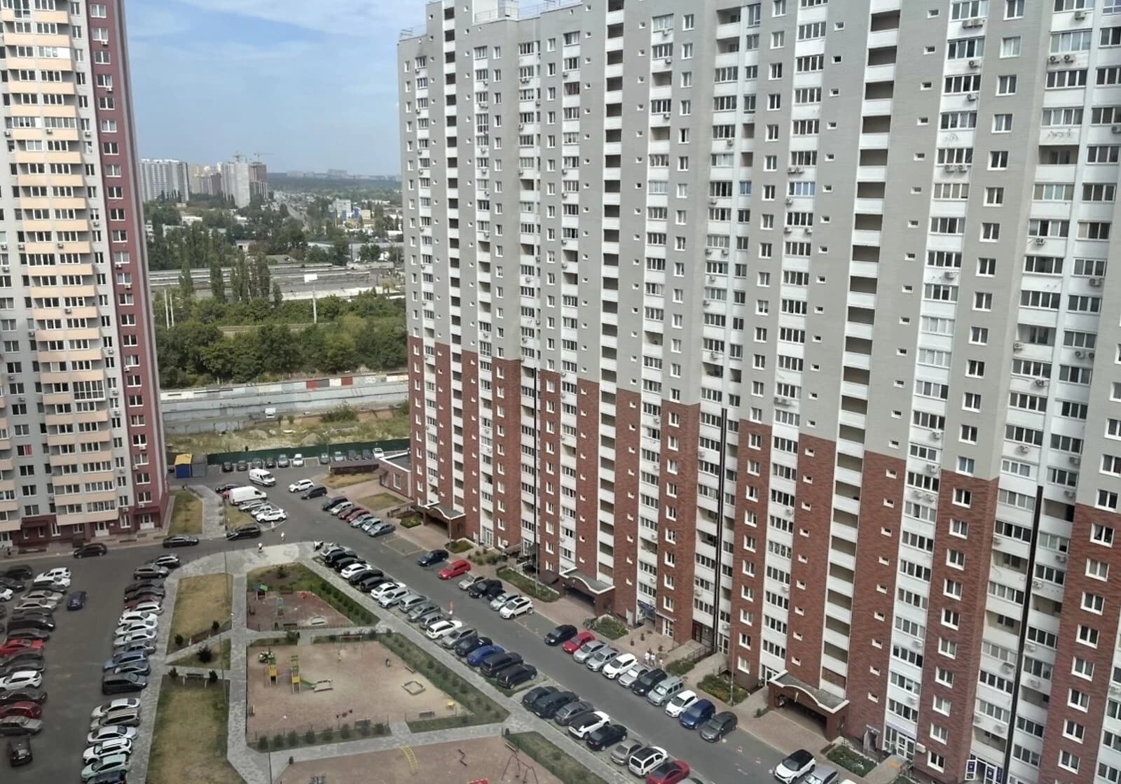 2-кімнатна квартира, Оболонь: євроремонт, резервне живлення - фото 1