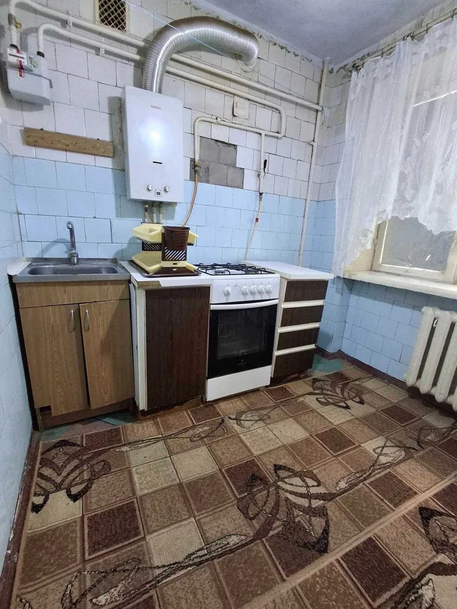 Кімната «Рассвет», Інгульський: газова колонка, балкон - фото 1