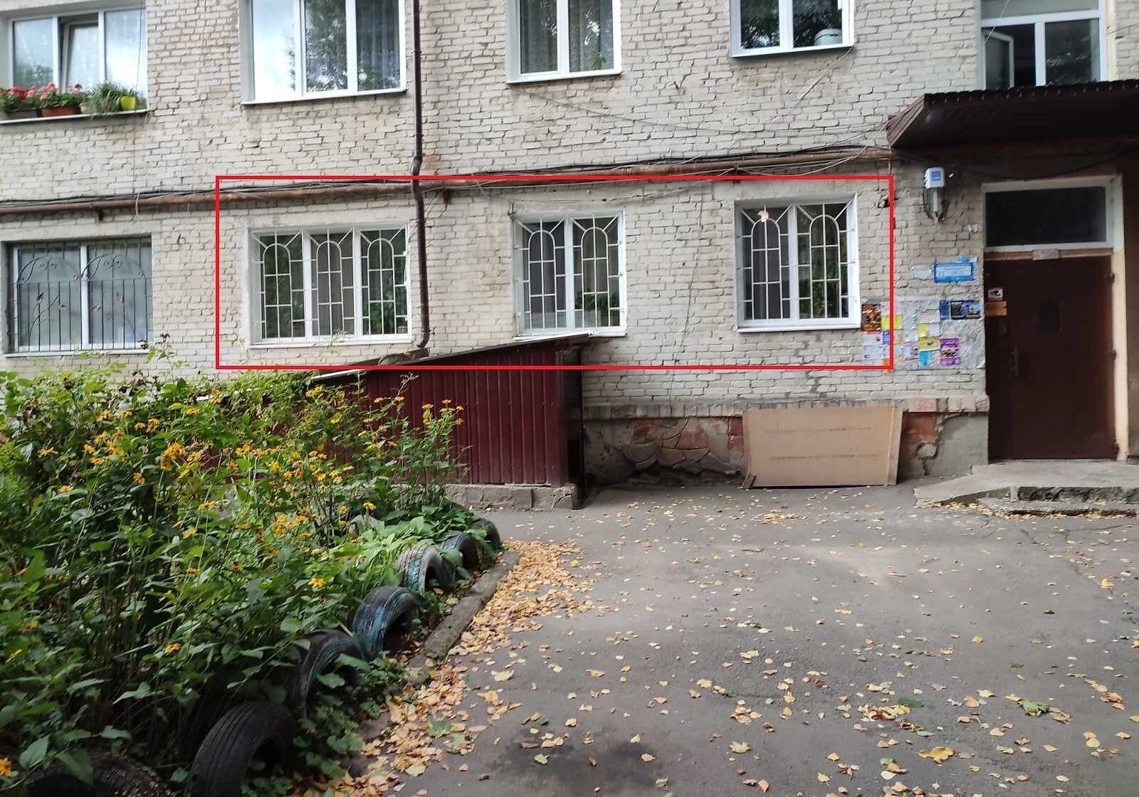 3-кімнатна квартира, Дозорцева: цегляні стіни, внутрішній двір - фото 2