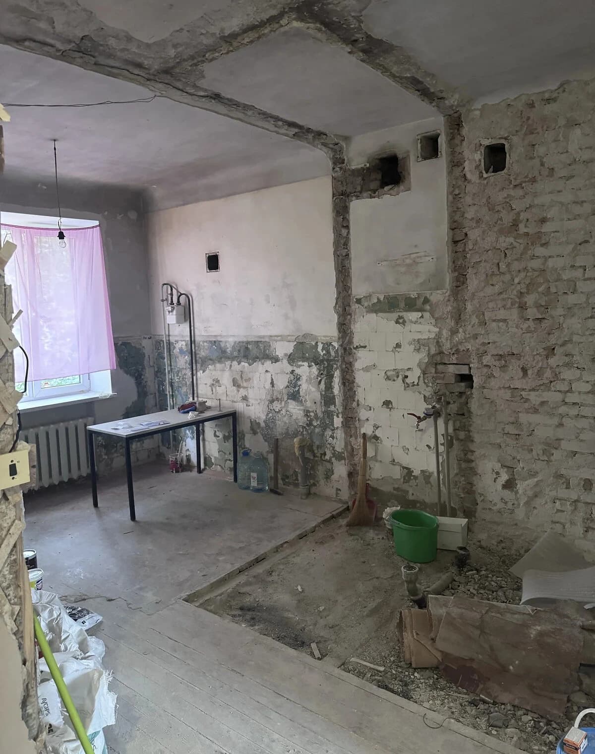 2-кімнатна квартира, Виборзька: цегляні стіни, чорнова штукатурка - фото 3