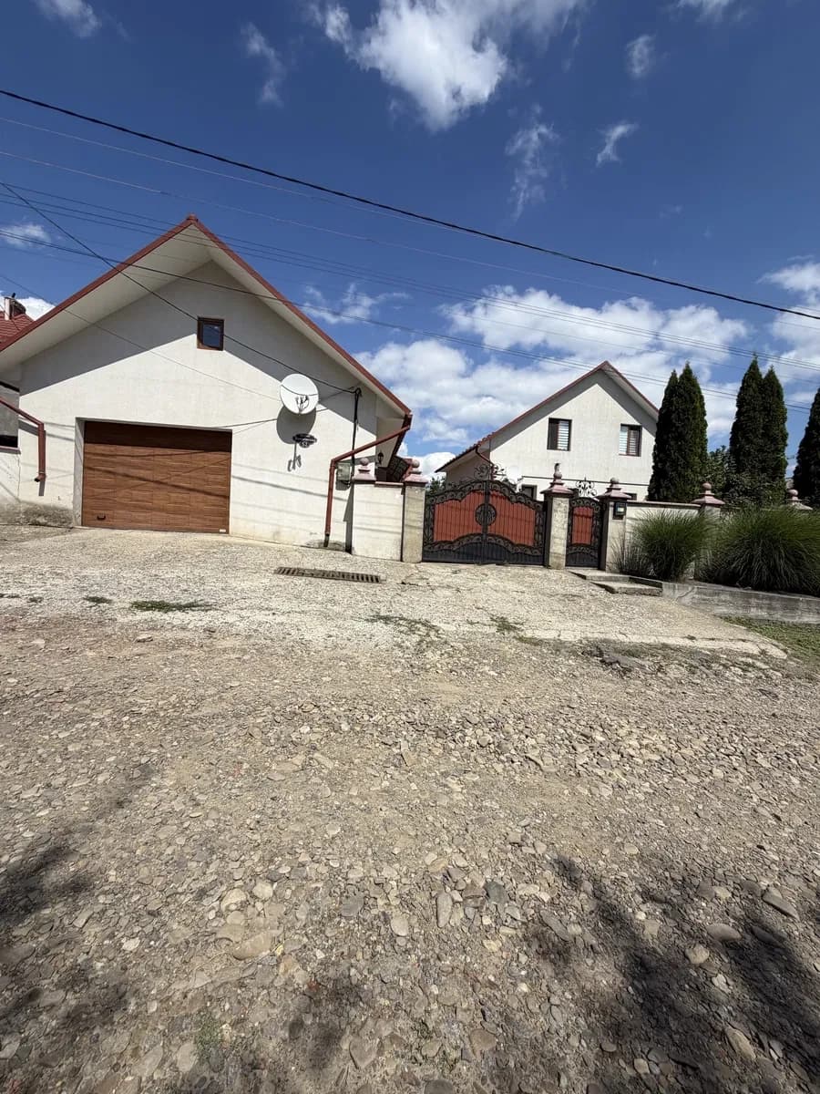Будинок, Чернівці: 3 спальні, будинок для гостей, гараж - фото 2