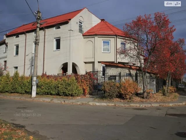 Будинок, Нивки: 6 соток, 12 кімнат, цегляні стіни - фото 1