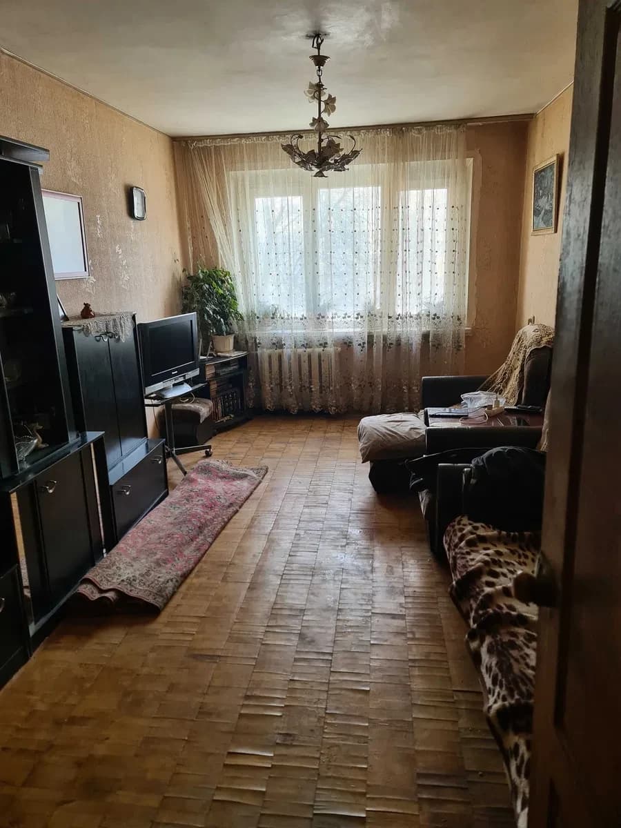 2-кімнатна квартира, Святошинський: під ремонт, лоджія, двостороння - фото 1