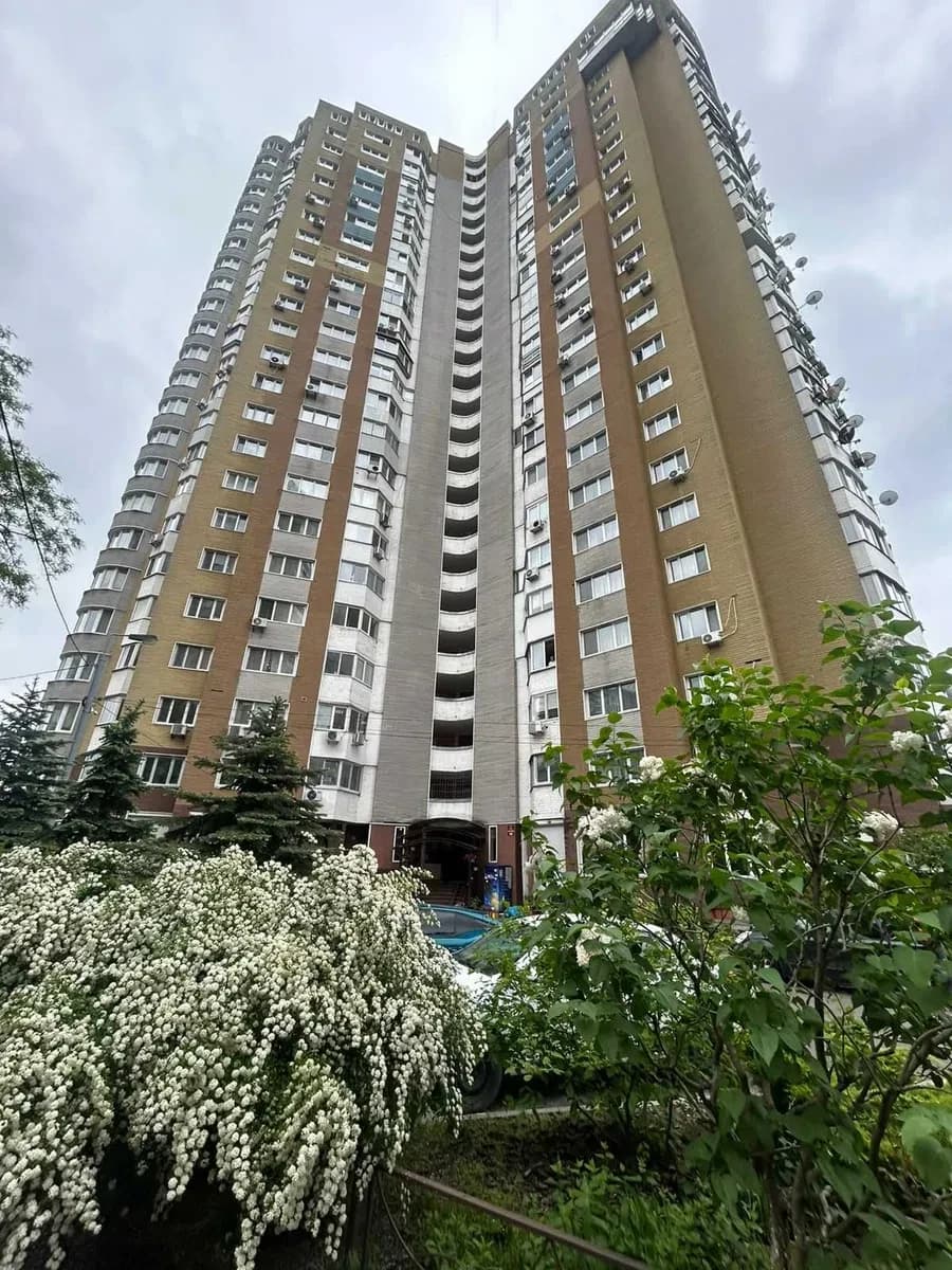 3-кімнатна квартира, Дніпровський: вид на Дніпро, камін, генератор - фото 1