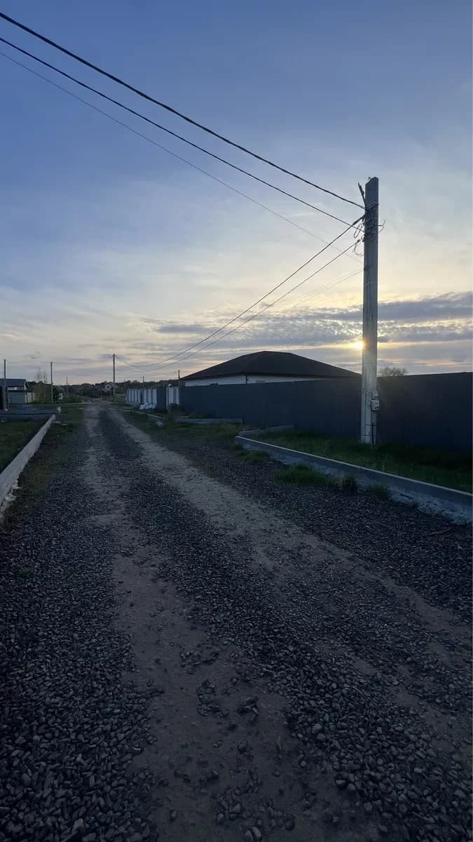 Ділянка 15 соток, Велика Данилівка: два вʼїзди, електрика й газ - фото 4