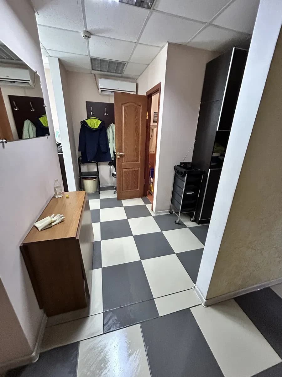 Салон краси, Салтівський: біля метро студентська, окреме приміщення, з ремонтом - фото 4