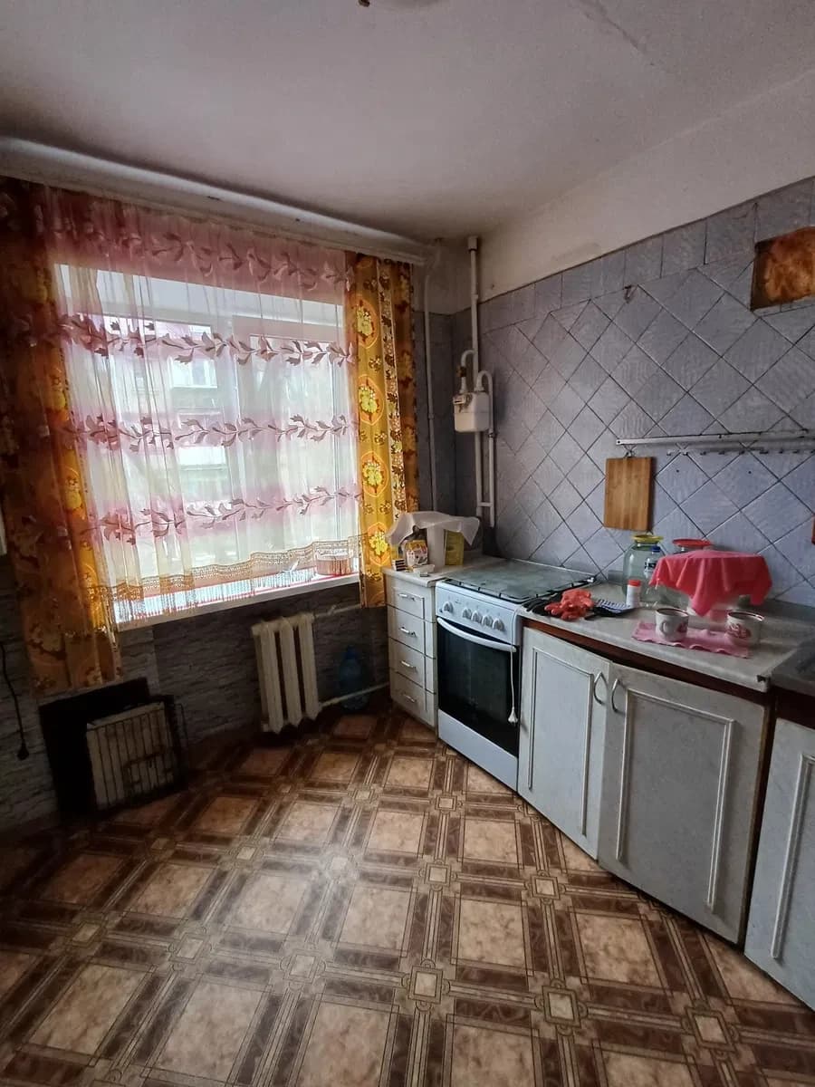 3-кімнатна квартира, Заводський: сталінка, роздільні кімнати, засклений балкон - фото 5