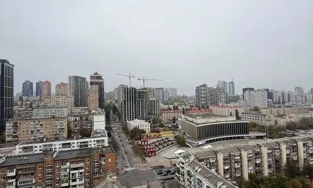 2-кімнатна квартира у ЖК Володимирський: вид на центр, паркінг - фото 3
