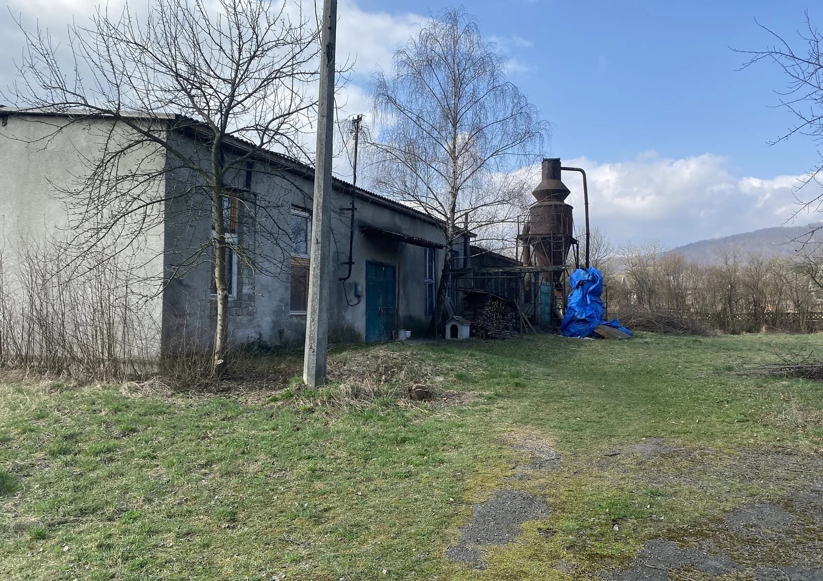 Приміщення, Великий Березний: окрема будівля, торг можливий