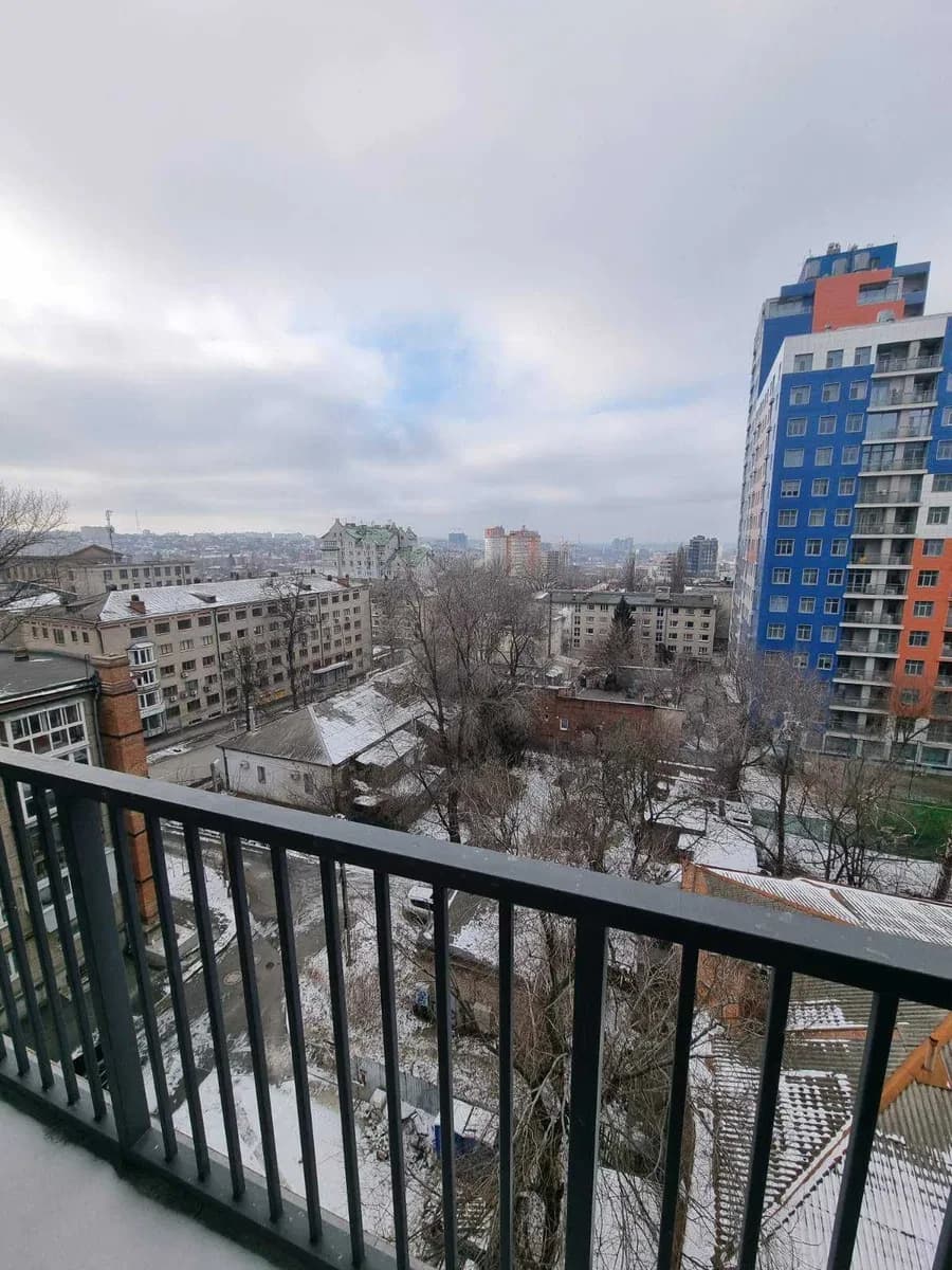 2-кімнатна квартира у ЖК Жовтневий: балкон 5,6 м², під єОселю - фото 5