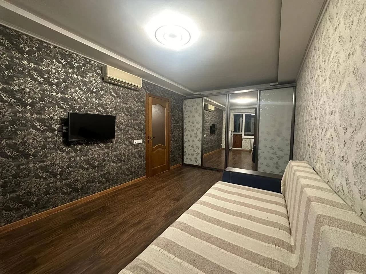 1-кімнатна квартира, Соборний: капітальний ремонт, тепла підлога - фото 1