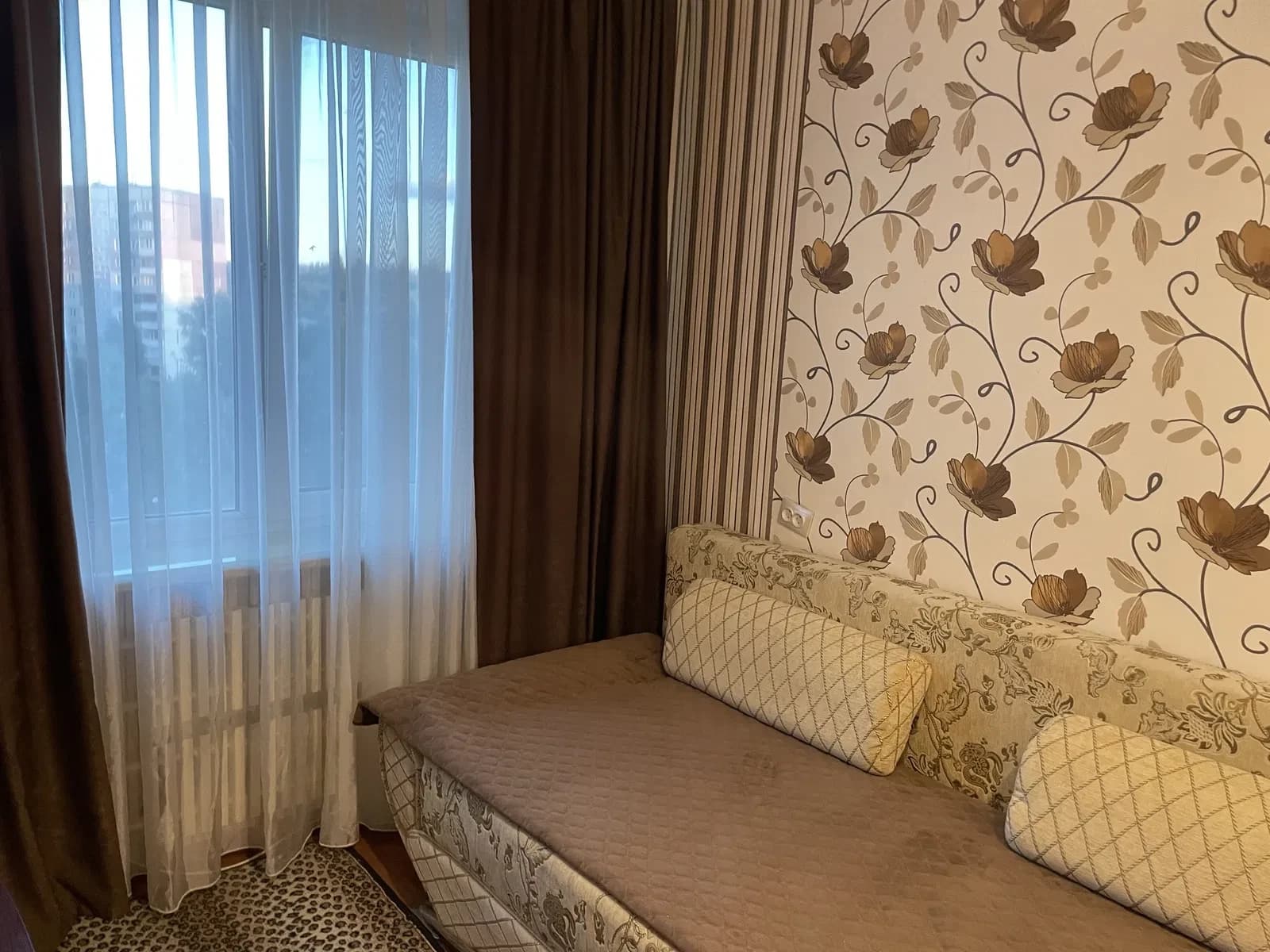 2-кімнатна квартира, Новокодацький: косметичний ремонт, меблі та техніка - фото 2