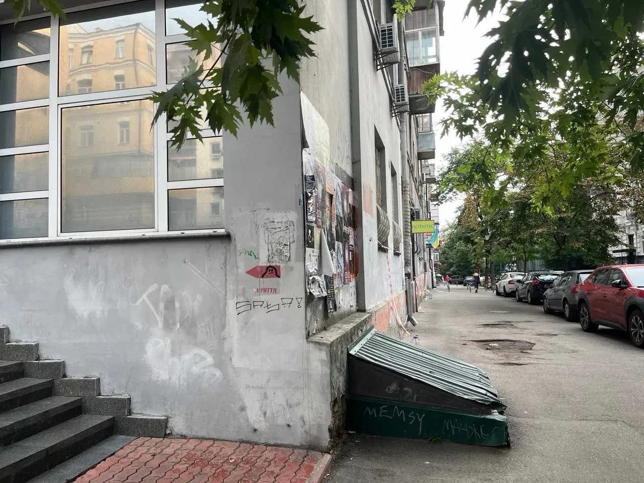 Приміщення, Шевченківський: фасадне, вільне планування, 3 кабінети - фото 2