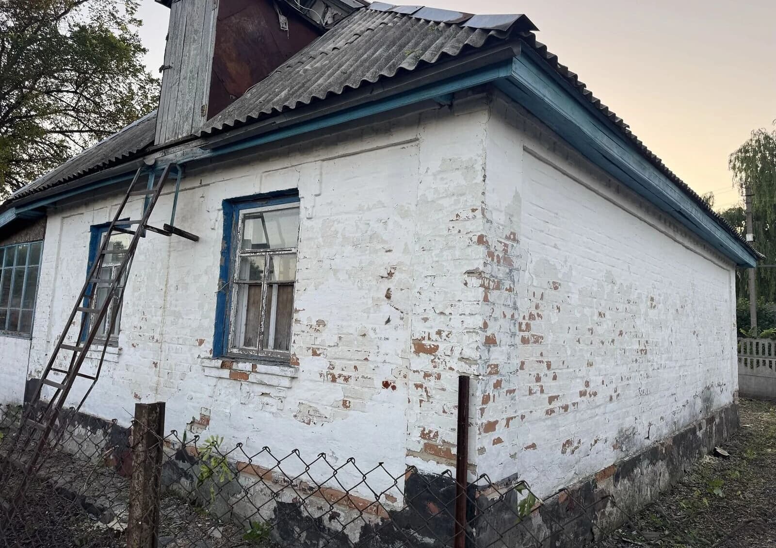 Будинок, Червоний Кут: гараж, гірський рельєф - фото 4