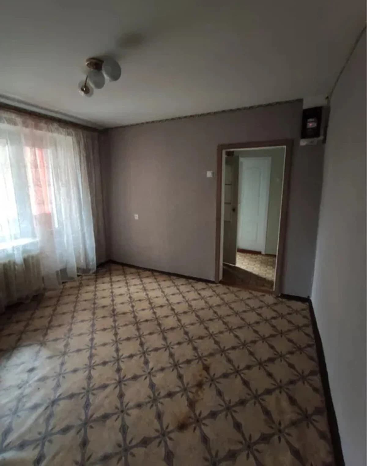 1-кімнатна квартира, Миколаїв: кухня 8 м², диван - фото 1