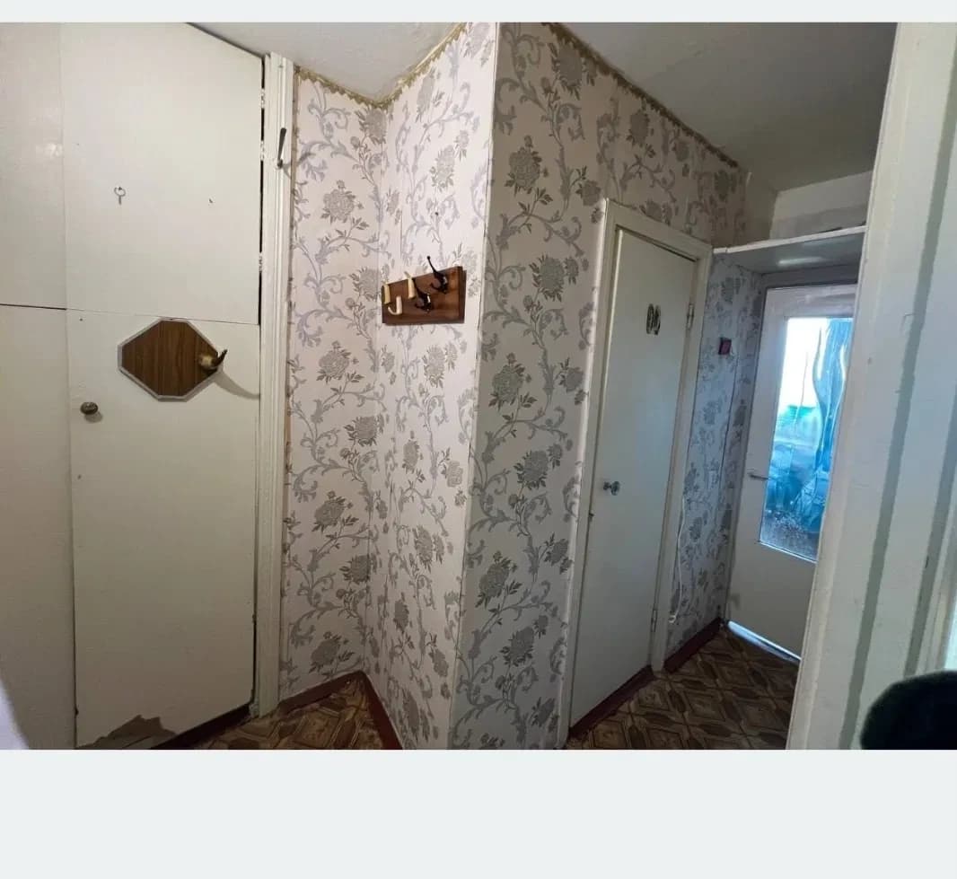1-кімнатна квартира, Рівне: лоджія 6 м², торг - фото 4