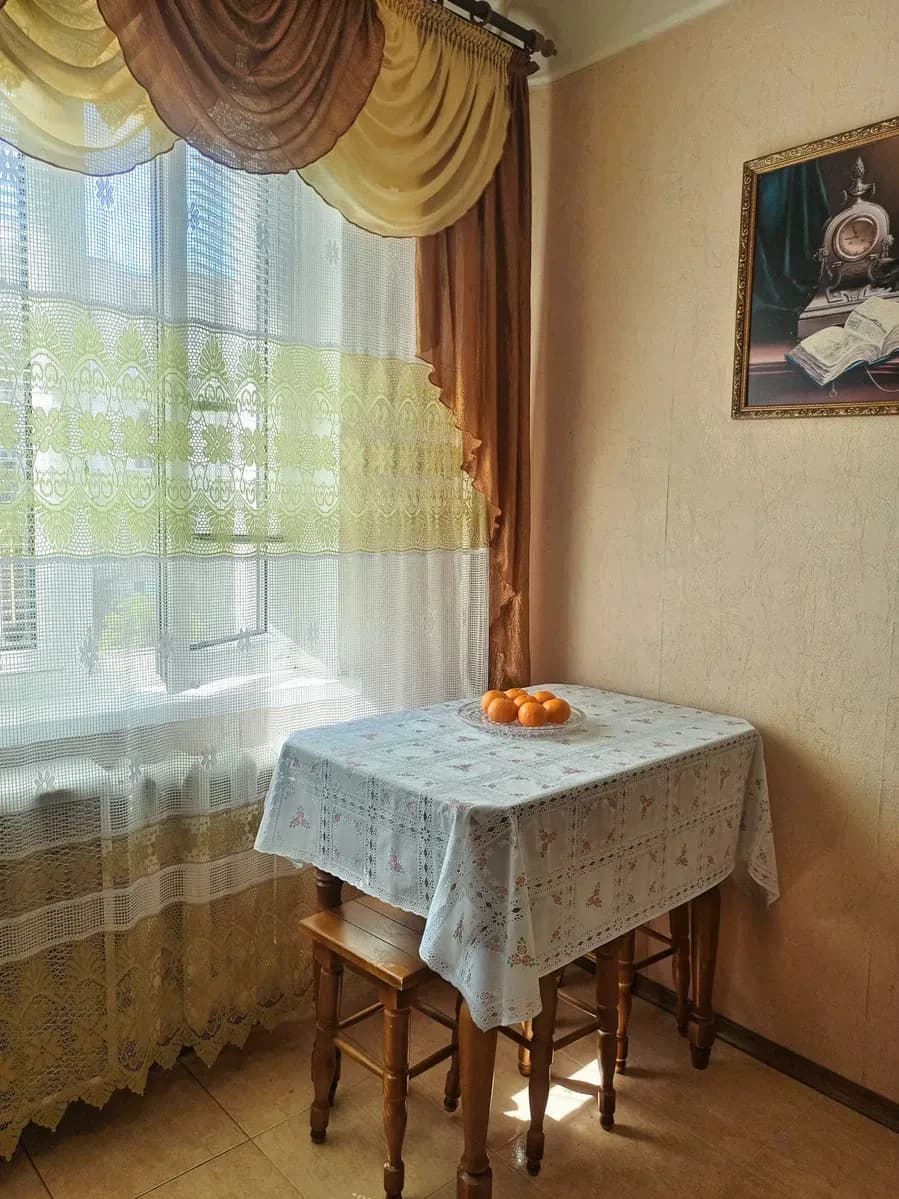 3-кімнатна квартира, Кременчук: суміжно-роздільні кімнати, комора, торг - фото 3