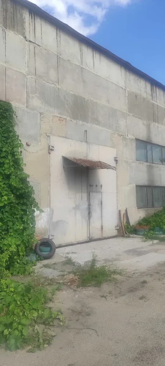 Склад, Балашівка: 3 офіси 90 м², електроопалення, цілодобова охорона - фото 1