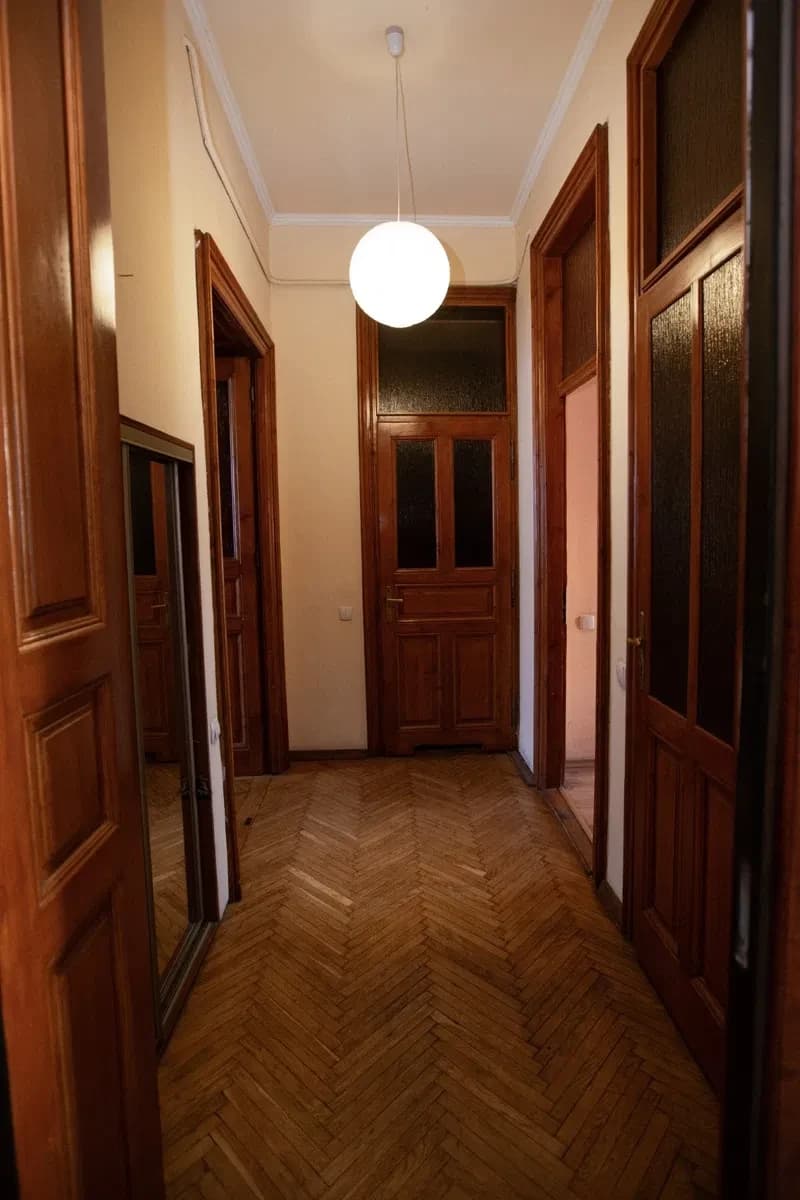 2-кімнатна квартира, Шевченківський: австрійський будинок, єВідновлення